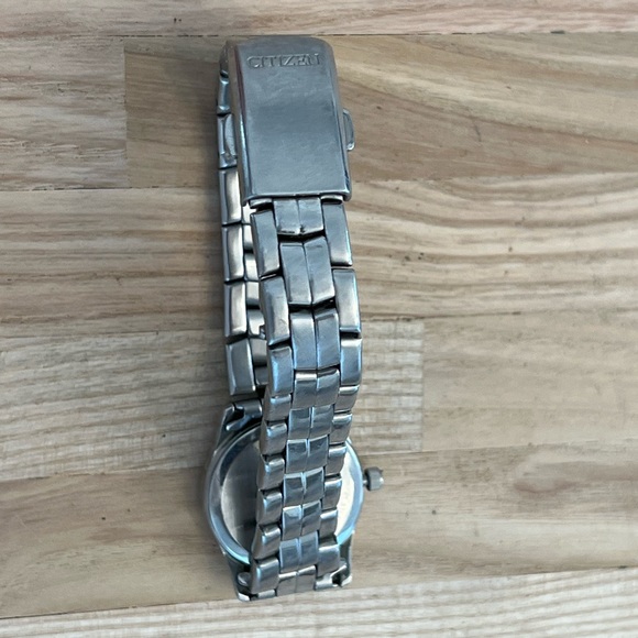 Citizen Ladies Watch Stainless Steel Bracelet White Dial Day Date Window - Picture 9 of 12